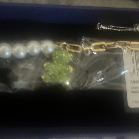 Swarovski Gold and Green Pearl Bracelet,NWT - Picture 6 of 6